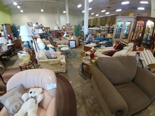 Thrift Store «Simply Thrift and Gift», reviews and photos, 6719 Q St, Sacramento, CA 95819, USA