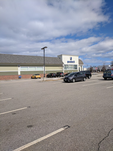 Thrift Store «Goodwill Store & Donation Center», reviews and photos, 720 Lafayette Rd, Portsmouth, NH 03801, USA