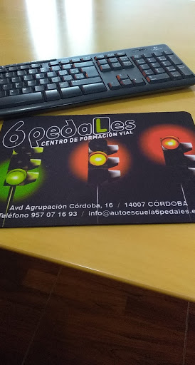 6 Pedales Autoescuela