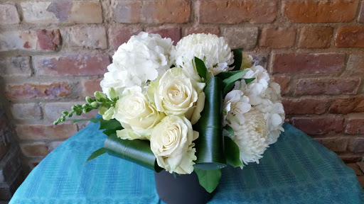 Florist «Fly Me to The Moon Florists», reviews and photos, 47 N Broadway, Yonkers, NY 10701, USA