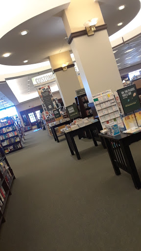 Book Store «Barnes & Noble», reviews and photos, 5275 Harvey St, Muskegon, MI 49444, USA