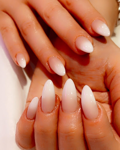 Nail salons Glasgow