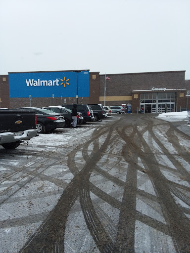 Discount Store «Walmart», reviews and photos, 8350 Shaver Rd, Portage, MI 49024, USA