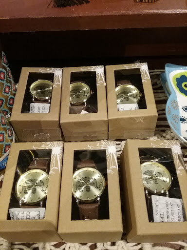 American Restaurant «Cracker Barrel Old Country Store», reviews and photos, 4680 Lenoir Ave, Jacksonville, FL 32216, USA