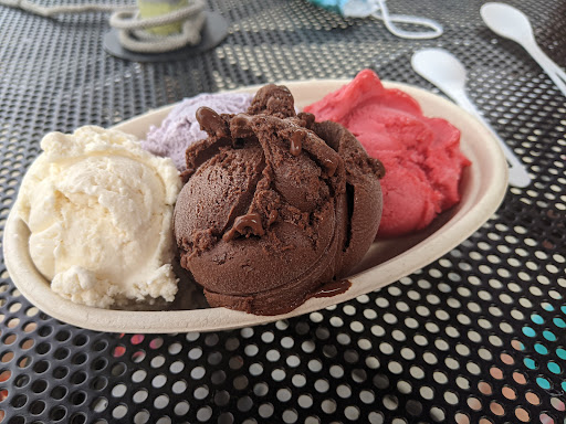 Ice Cream Shop «Purple Door Ice Cream», reviews and photos, 205 S 2nd St, Milwaukee, WI 53204, USA