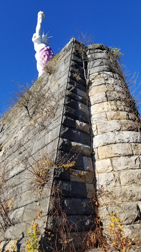 Tourist Attraction «Dauphin Narrows Statue Of Liberty», reviews and photos, US-22, Dauphin, PA 17018, USA