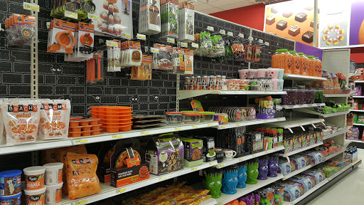 Department Store «Target», reviews and photos, 2000 W Waters Rd, Ann Arbor, MI 48103, USA