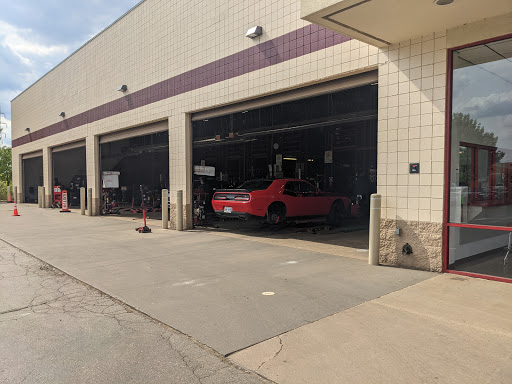 Tire Shop «Discount Tire Store», reviews and photos, 1887 Haggerty Rd, Commerce Charter Twp, MI 48390, USA