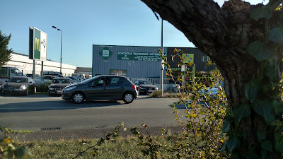 Centre contrôle technique DEKRA à Gerzat