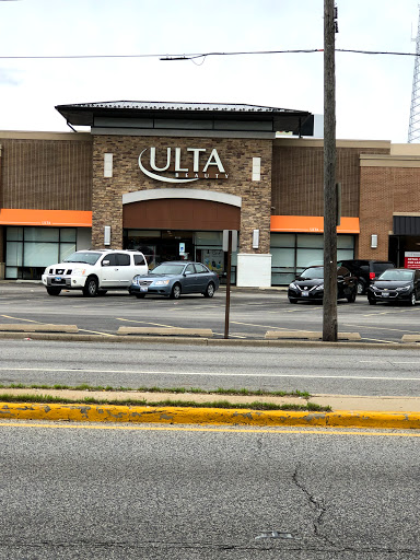 Hair Salon «Ulta Beauty», reviews and photos, 4115 N Harlem Ave, Norridge, IL 60706, USA