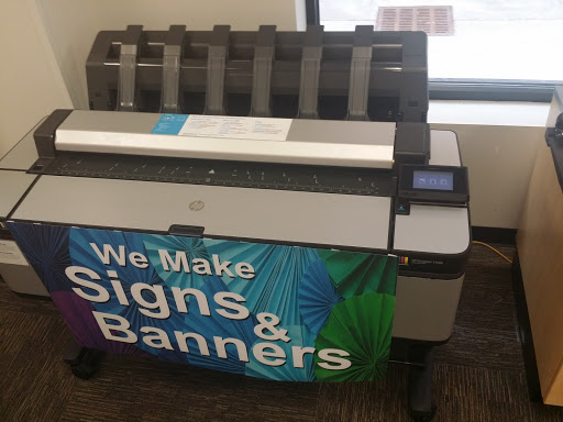 Print Shop «FedEx Office Print & Ship Center», reviews and photos, 281 W Townline Rd #100a, Vernon Hills, IL 60061, USA