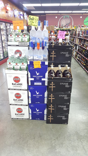 Liquor Store «Bearcreek Beverage & Spirits», reviews and photos, 1350 E Bear Creek Rd, Glenn Heights, TX 75154, USA