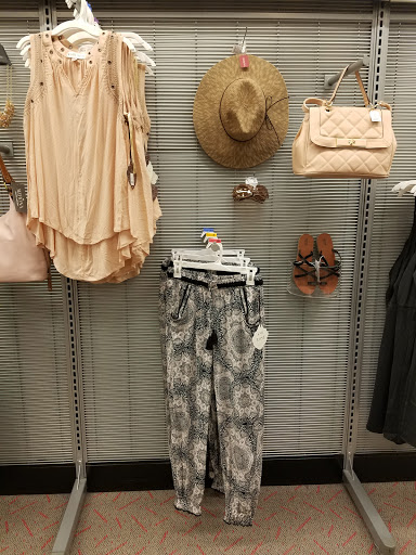 Department Store «Target», reviews and photos, 21615 S Diamond Lake Rd, Rogers, MN 55374, USA