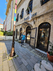 Antiques Provence House