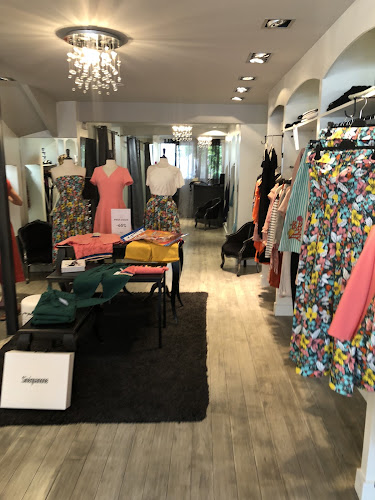 Magasin de vêtements N 34 collection prêt à porter féminin made in Italy Brive-la-Gaillarde
