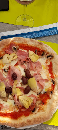 Pizza du Restaurant italien All'Olivo à Lalinde - n°4