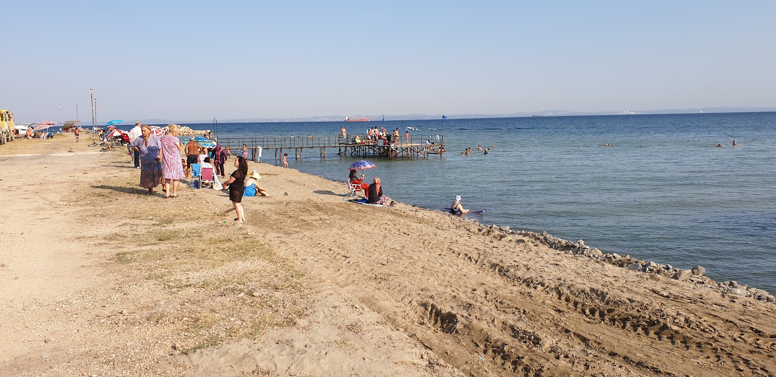 Φωτογραφία του Kizilcaterzi beach II με καφέ άμμος επιφάνεια