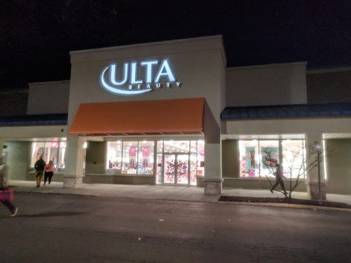 Hair Salon «Ulta Beauty», reviews and photos, 2431 W Schaumburg Rd, Schaumburg, IL 60194, USA