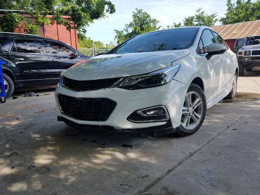 Used Car Dealer «Reids Auto Connection LLC», reviews and photos, 867 S Mill St, Lewisville, TX 75057, USA