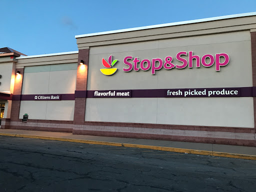 Supermarket «Super Stop & Shop», reviews and photos, 109 Taunton St, Plainville, MA 02762, USA