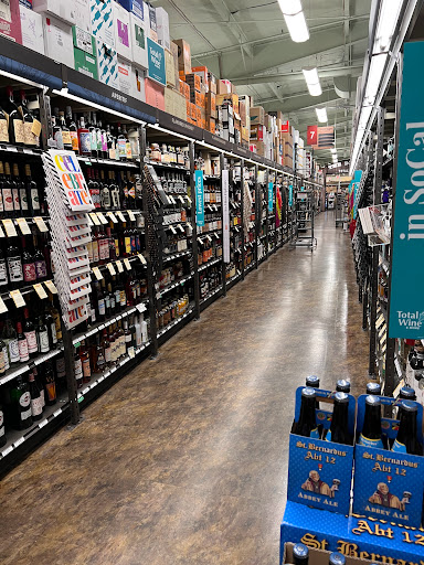 Wine Store «Total Wine & More», reviews and photos, 394 N Moorpark Rd, Thousand Oaks, CA 91360, USA