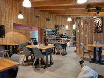 Atmosphère du Restaurant Le coin du bois à La Chapelle-du-Mont-du-Chat - n°3