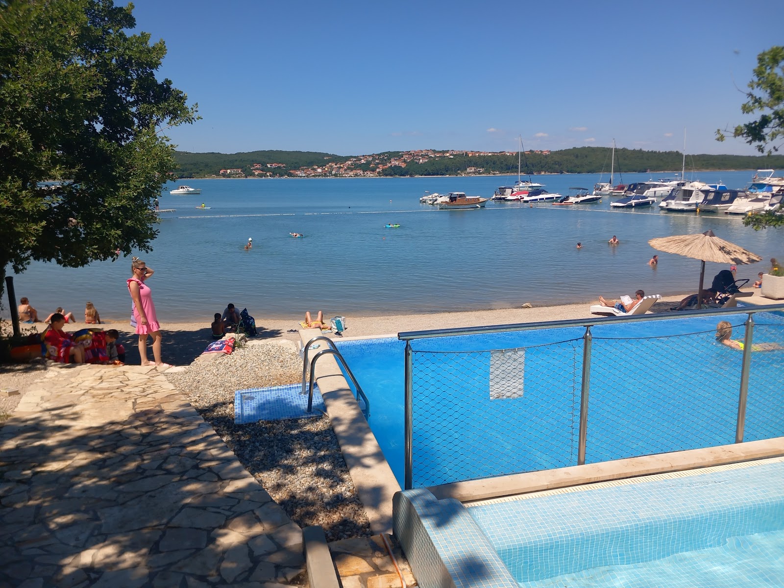 Slamni Beach'in fotoğrafı - Çocuklu aile gezginleri için önerilir