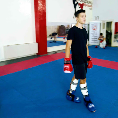 Comentarii opinii despre CS Hwarang Sibiu Taekwondo, Kickboxing