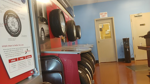 Tire Shop «Firestone Complete Auto Care», reviews and photos, 2680 Enterprise Rd, Orange City, FL 32763, USA