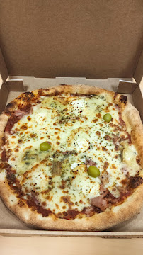 Plats et boissons du Pizzas à emporter La Perla Pizzeria - La Rochelle - n°14