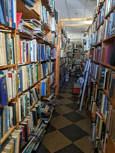 Used Book Store «Yes Books», reviews and photos, 589 Congress St, Portland, ME 04101, USA