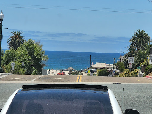 Shopping Mall «Moonlight Plaza Shopping Center», reviews and photos, 315 S Coast Hwy 101, Encinitas, CA 92024, USA