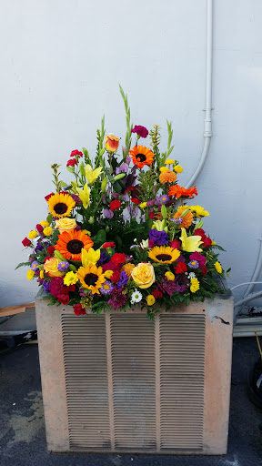 Florist «Village Flowers & Gifts», reviews and photos, 527 W Lodi Ave, Lodi, CA 95242, USA