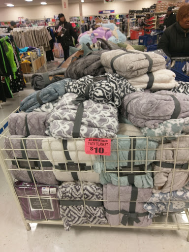 Discount Store «Roses», reviews and photos, 501 Adams Ave, Philadelphia, PA 19120, USA