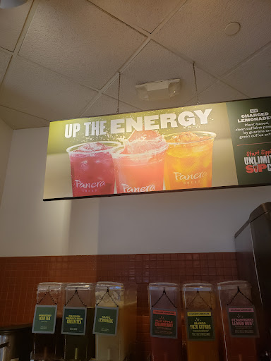 Shopping Mall «Midway Shopping Center», reviews and photos, 1001 Central Park Ave, Scarsdale, NY 10583, USA