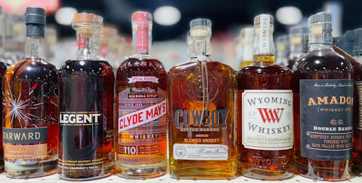 Liquor Store «Liquor & Tobacco Depot», reviews and photos, 570 N Schmale Rd, Carol Stream, IL 60188, USA