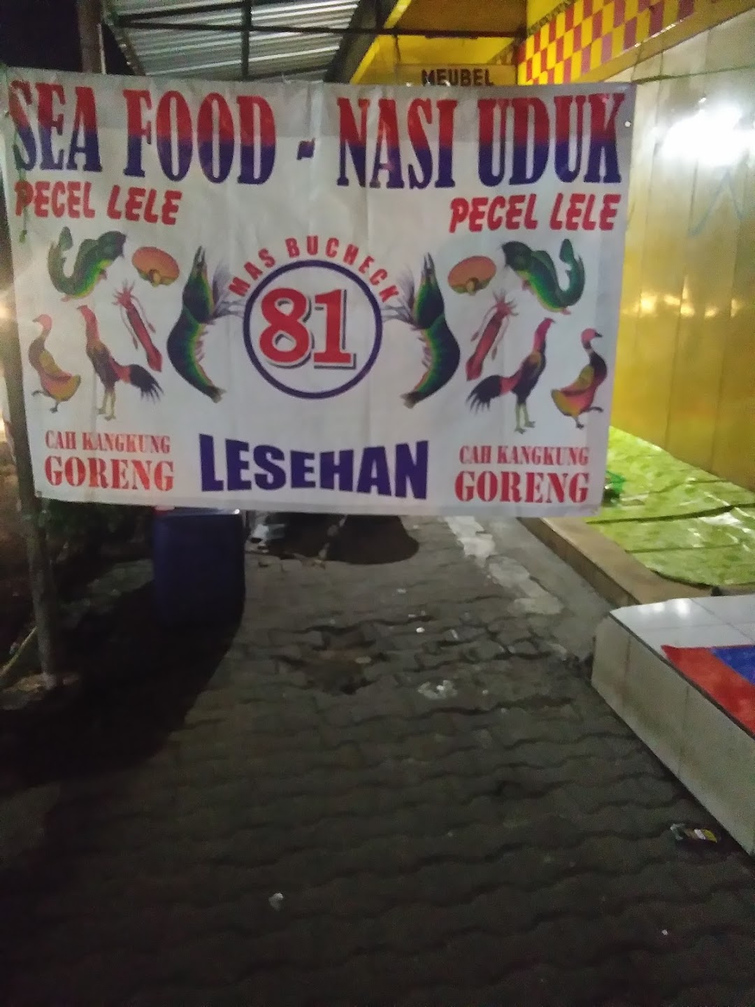 Seafood 81 Lesehan