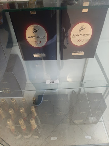 Liquor Store «Penn Liquors», reviews and photos, 1832 Winchester Ave, Martinsburg, WV 25405, USA