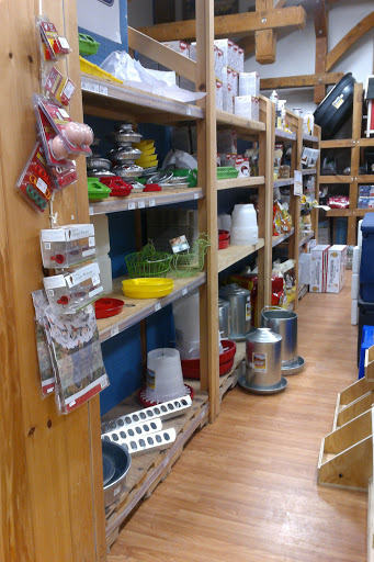 Pet Supply Store «CountryMax - Spencerport», reviews and photos, 4658 W Ridge Rd, Spencerport, NY 14559, USA