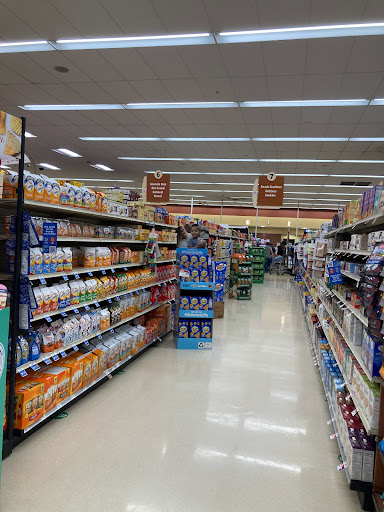 Supermarket «Giant Eagle Supermarket», reviews and photos, 5744 Transportation Blvd, Garfield Heights, OH 44125, USA