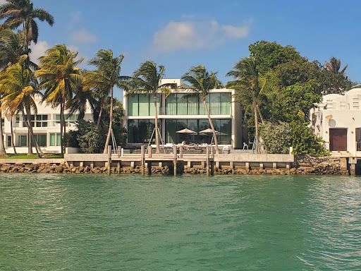 Bus Tour Agency «Miami Double Decker», reviews and photos, 303 Lincoln Rd, Miami Beach, FL 33139, USA