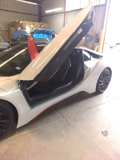 Auto Body Shop «Rodriguez Body Shop», reviews and photos, 506 W Van Buren Ave, Harlingen, TX 78550, USA