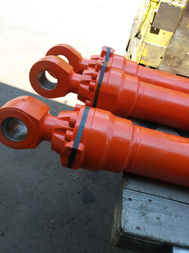 Hydraulic equipment supplier Lowell