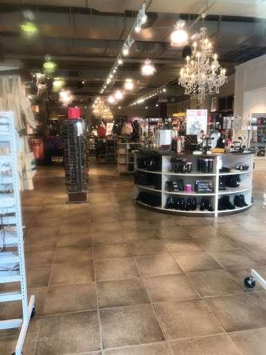 Fashion Accessories Store «Charming Charlie», reviews and photos, 600 Silks Run #1255, Hallandale Beach, FL 33009, USA