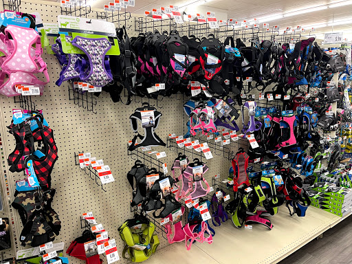 Pet Supply Store «Pet Supplies Plus», reviews and photos, 2480 Albany Ave, West Hartford, CT 06117, USA