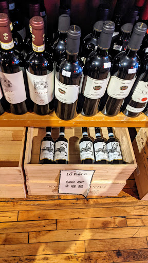 Wine Store «Printers Row Wine Shop», reviews and photos, 719 S Dearborn St, Chicago, IL 60605, USA