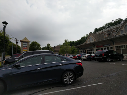 Coffee Shop «Starbucks», reviews and photos, 504 Bridgeport Ave, Shelton, CT 06484, USA