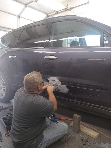 Auto Body Shop «Cleves Auto Body», reviews and photos, 110 Mt Nebo Rd, Cleves, OH 45002, USA