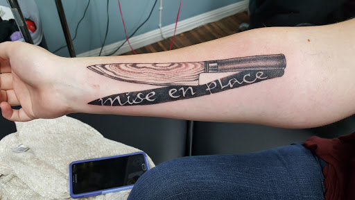 Tattoo Shop «Modern Electric Tattoo and Body Piercing», reviews and photos, 411 S Wesleyan Blvd, Rocky Mount, NC 27803, USA