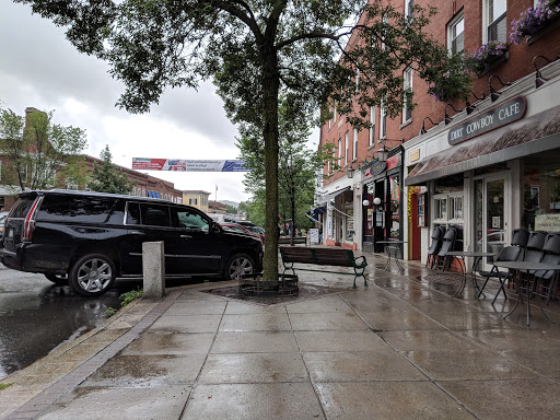 Book Store «Dartmouth Bookstore», reviews and photos, 33 S Main St, Hanover, NH 03755, USA